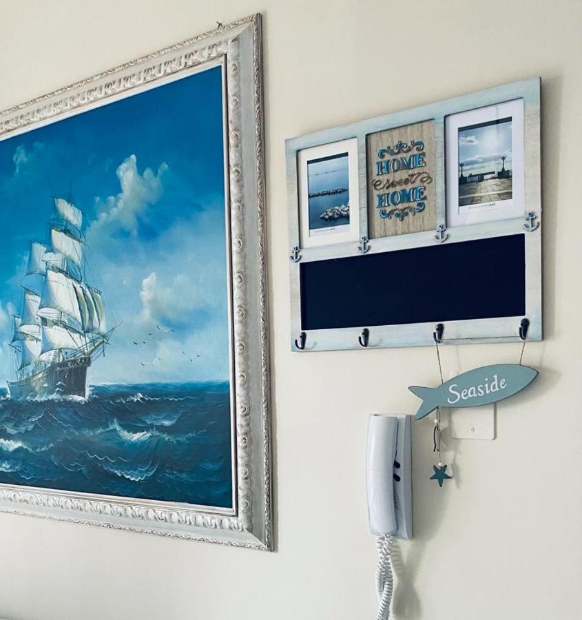 I Due Delfini Apartment Taranto Bagian luar foto