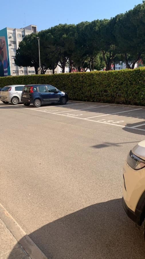I Due Delfini Apartment Taranto Bagian luar foto