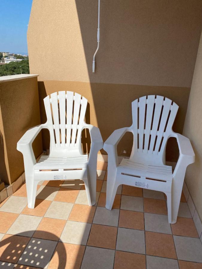 I Due Delfini Apartment Taranto Bagian luar foto